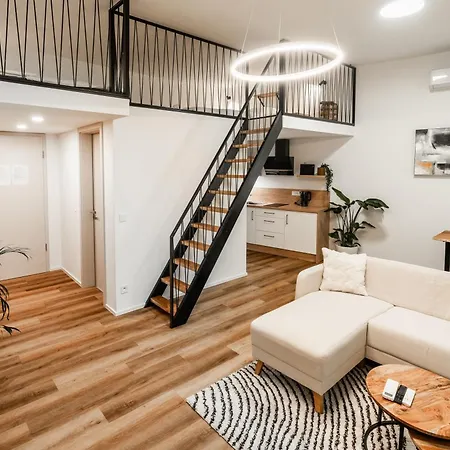 Internesto Station Apartment