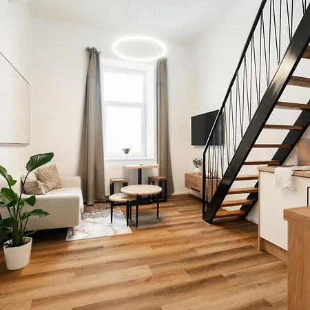 Internesto Station Apartment *