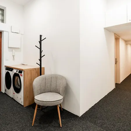 Apartment Internesto Station *