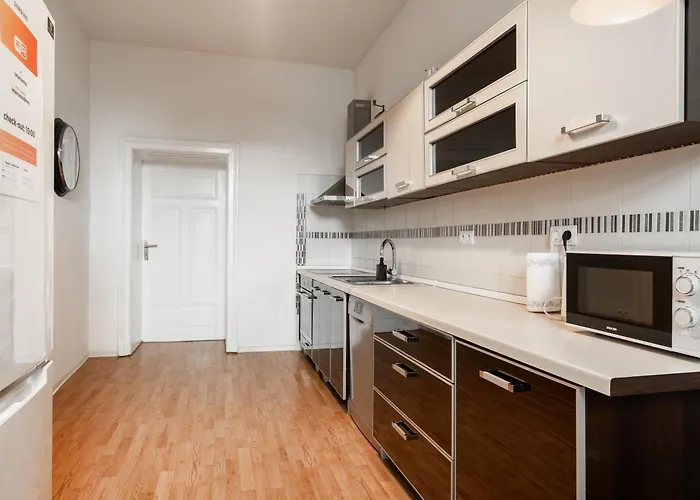 Internesto Station Apartment *